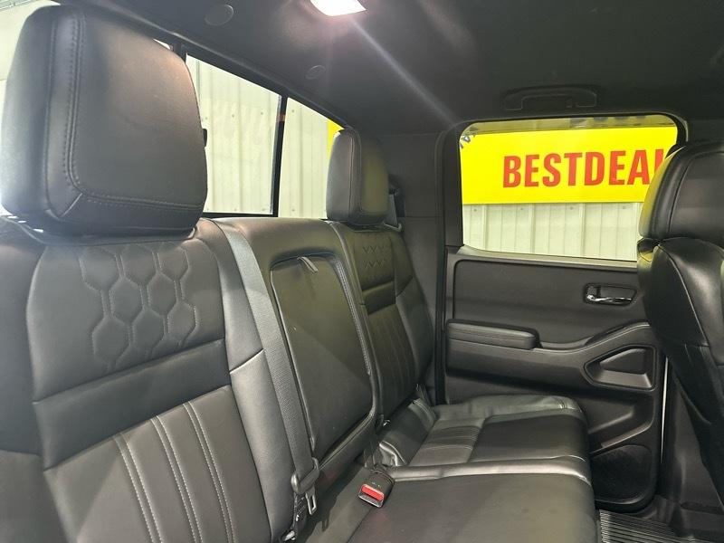 Nissan Frontier PRO-4X Crew Cab 4WD 2022