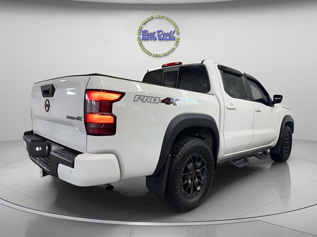 Nissan Frontier PRO-4X Crew Cab 4WD 2022