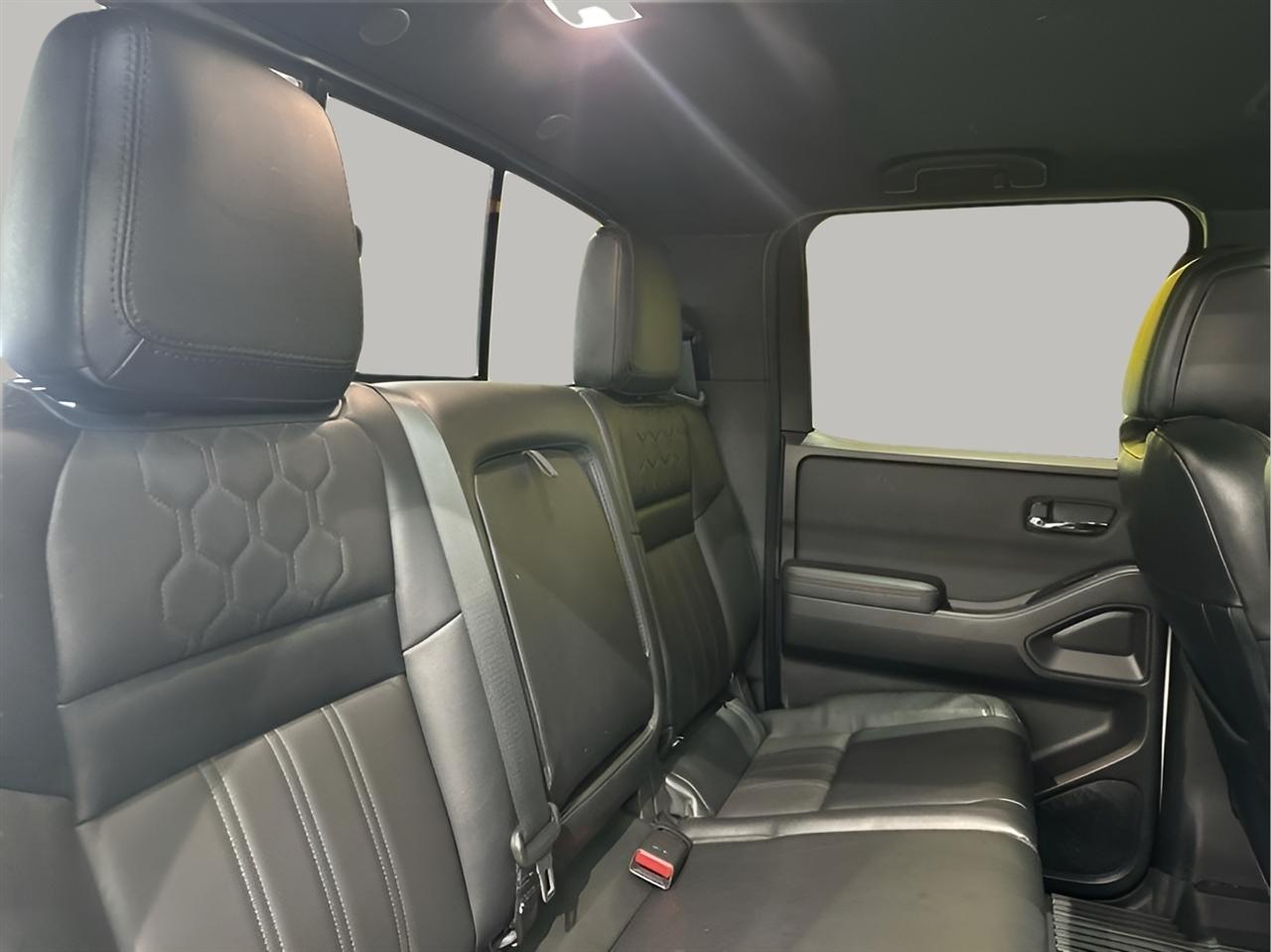 Nissan Frontier PRO-4X Crew Cab 4WD 2022