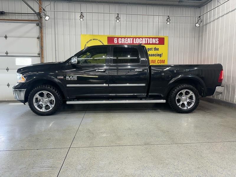 RAM 1500 Laramie Crew Cab 4WD 2016