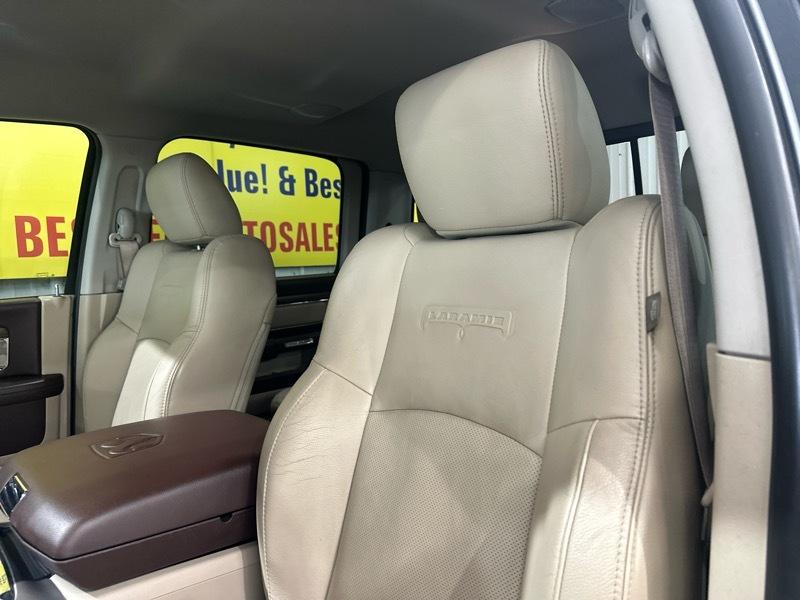 RAM 1500 Laramie Crew Cab 4WD 2016