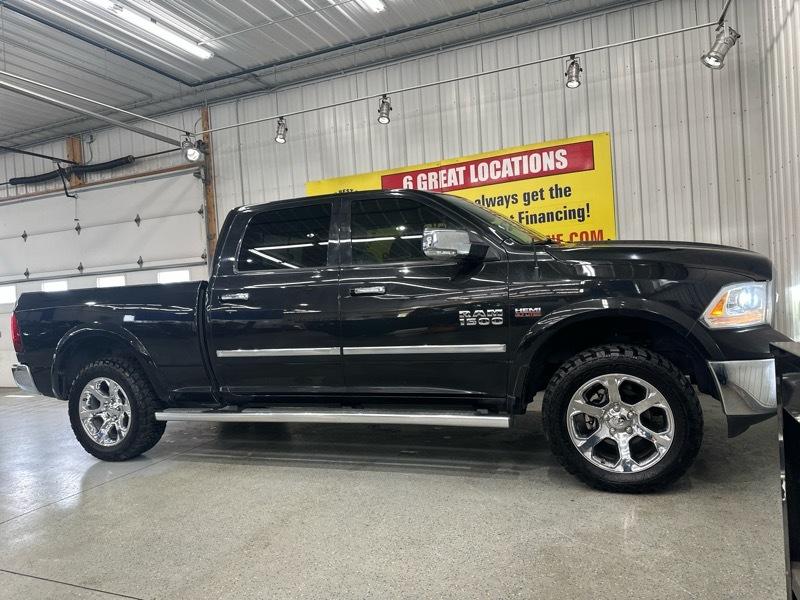 RAM 1500 Laramie Crew Cab 4WD 2016
