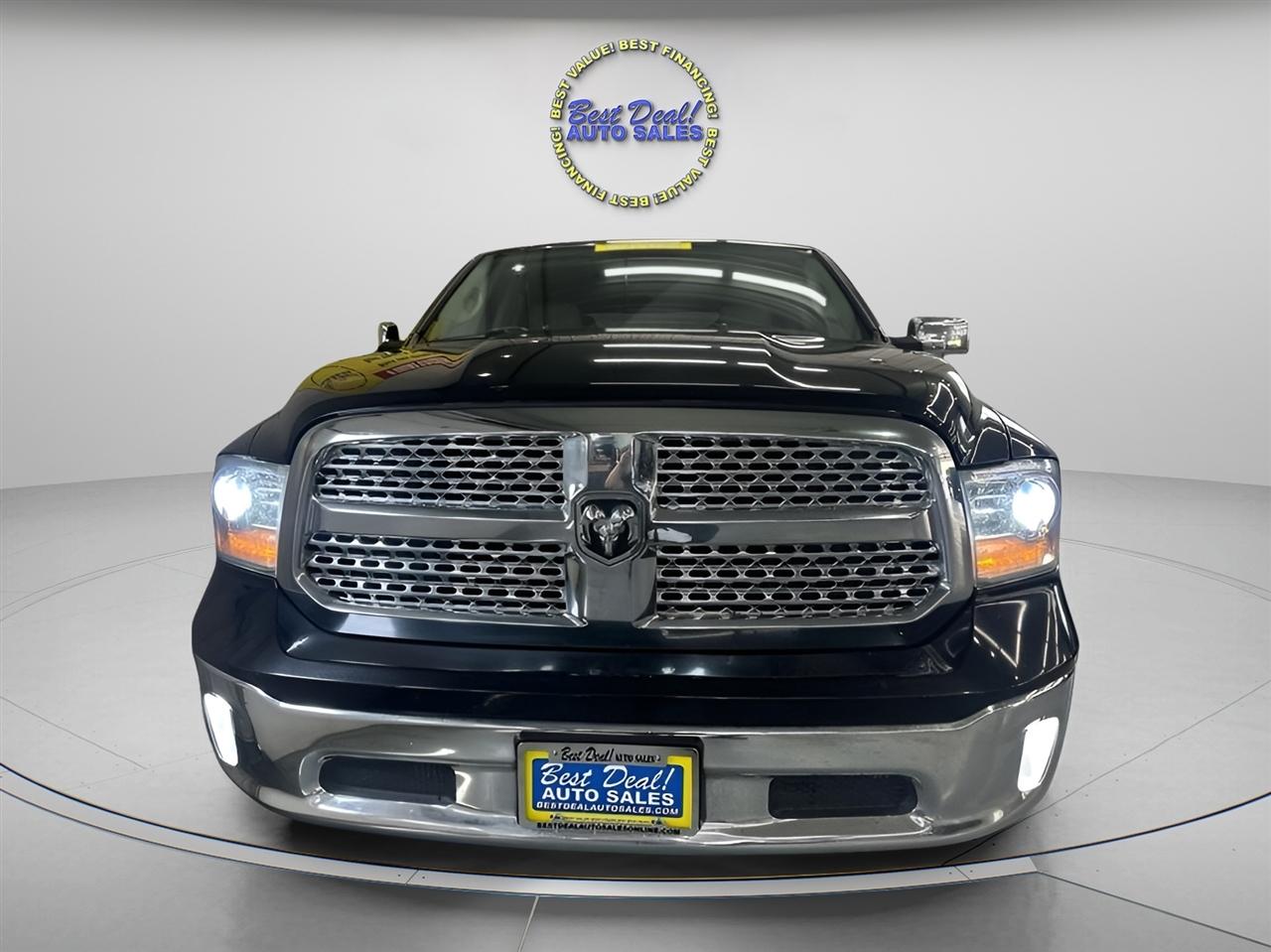 RAM 1500 Laramie Crew Cab 4WD 2016