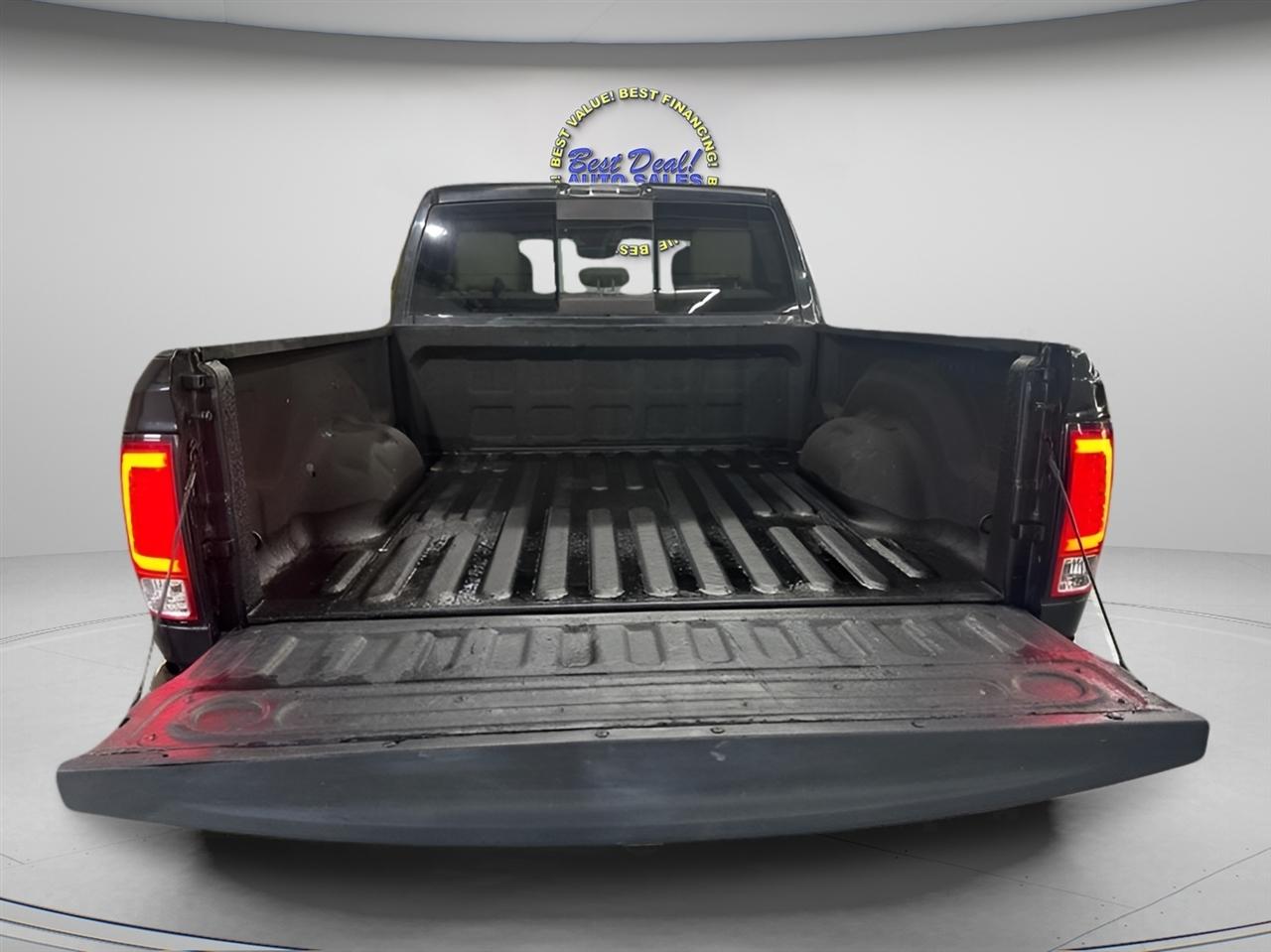 RAM 1500 Laramie Crew Cab 4WD 2016