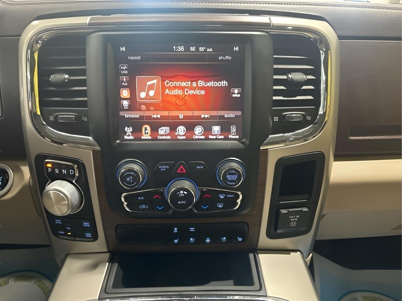 RAM 1500 Laramie Crew Cab 4WD 2016