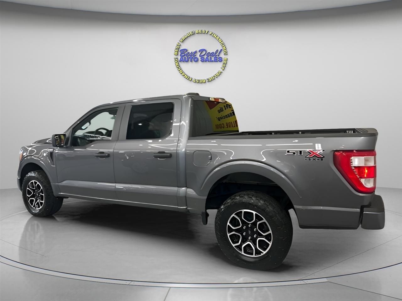 Ford F-150 STX SuperCrew 4WD 2022