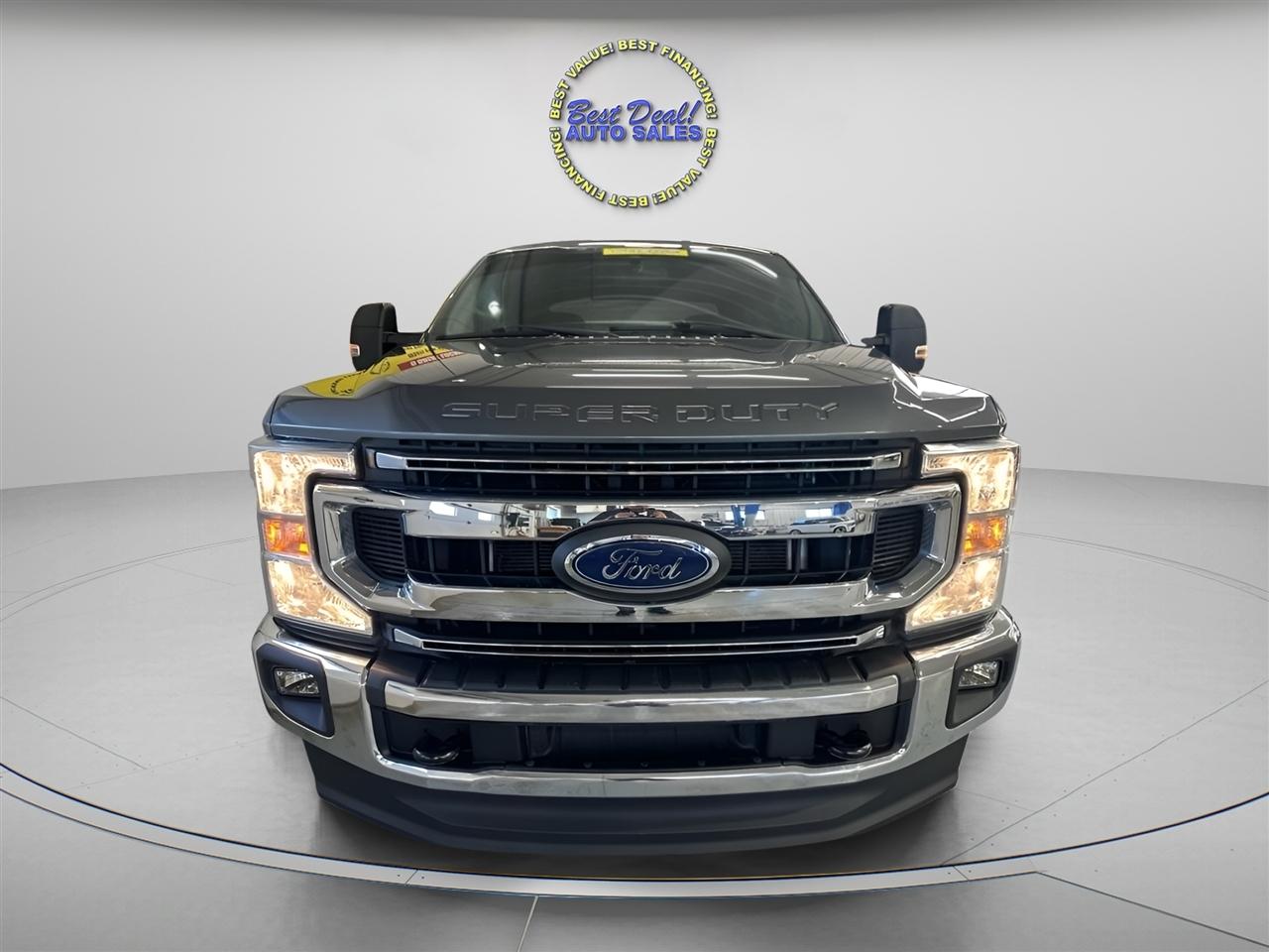 Ford F-250 SD XLT Crew Cab Long Bed 4WD 2022