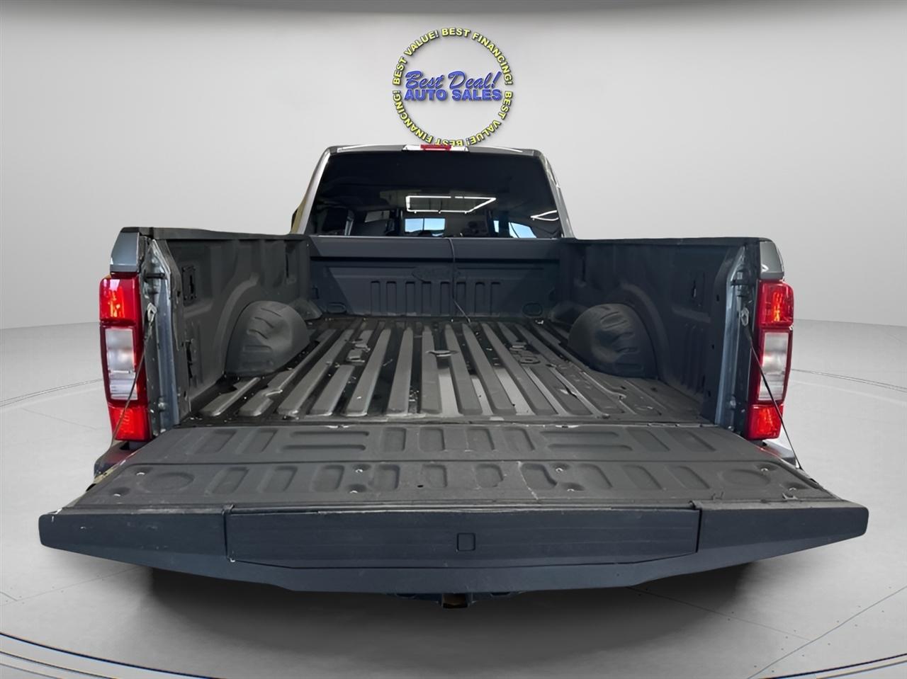Ford F-250 SD XLT Crew Cab Long Bed 4WD 2022