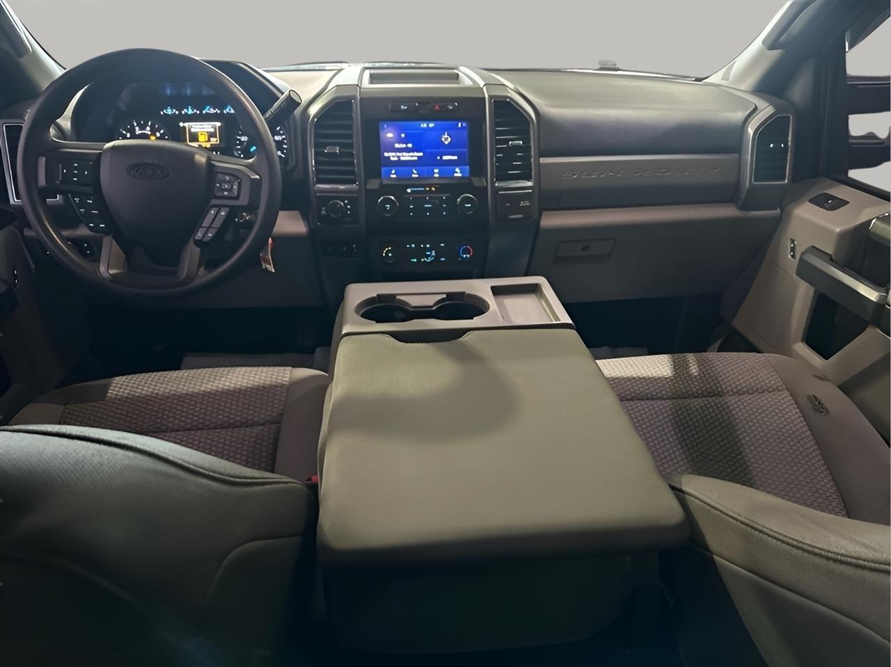 Ford F-250 SD XLT Crew Cab Long Bed 4WD 2022