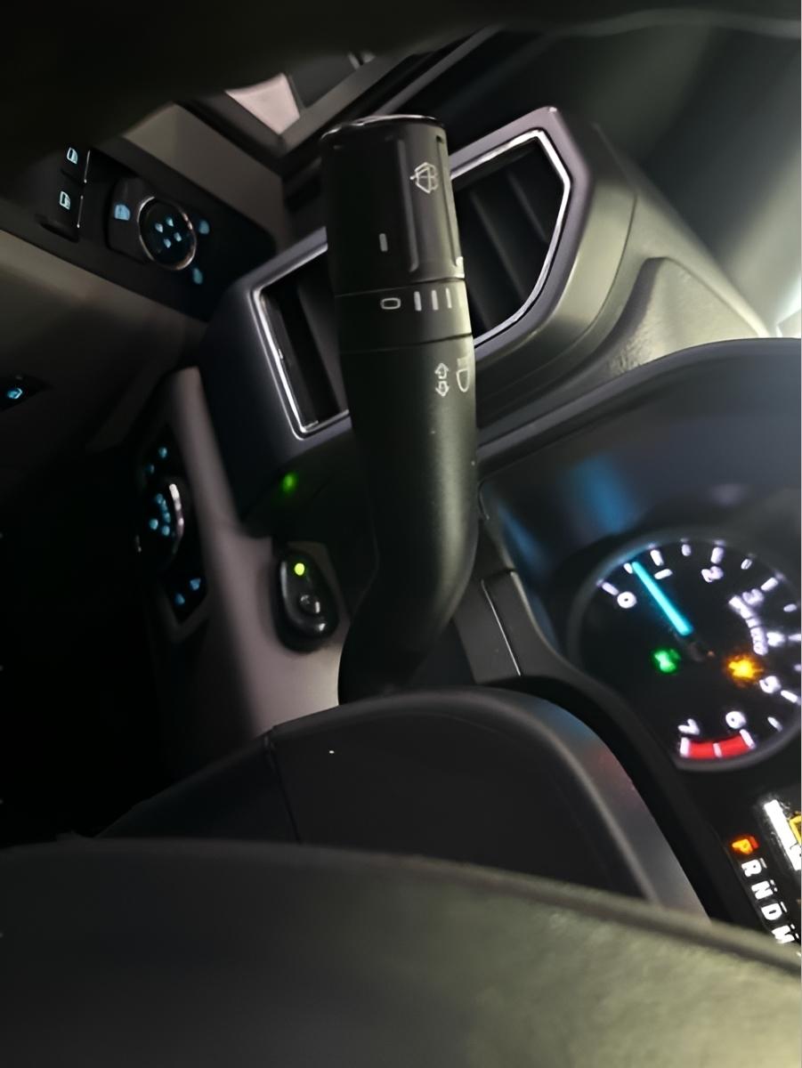 Ford F-250 SD XLT Crew Cab Long Bed 4WD 2022