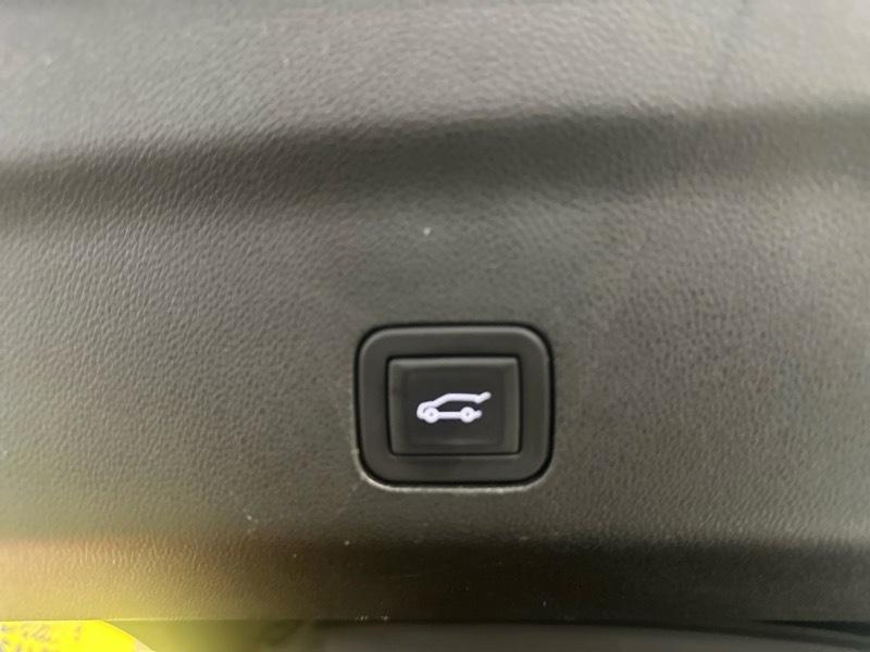 GMC Yukon XL SLT 4WD 2023