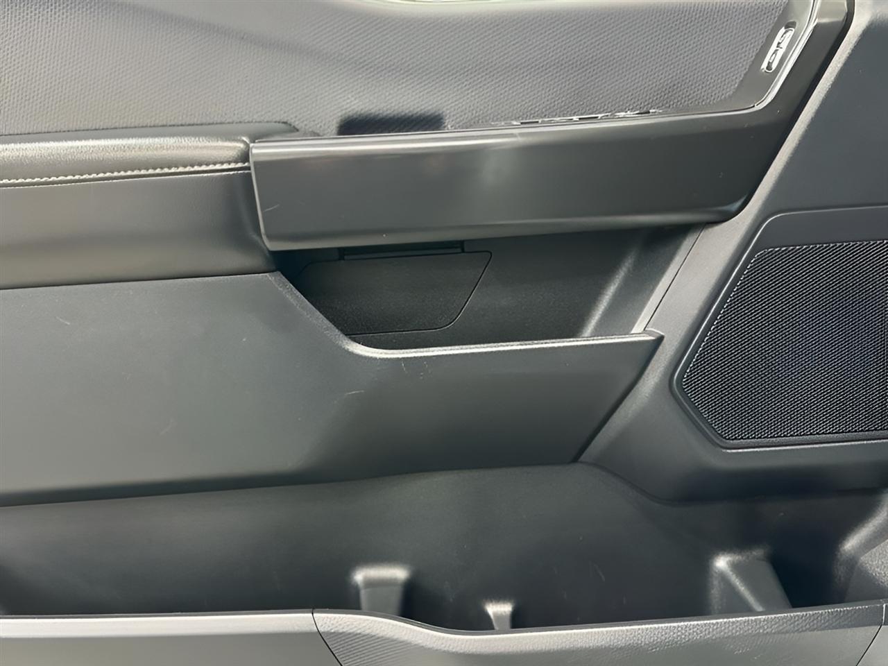 Ford F-150 XL SuperCrew 4WD 2023