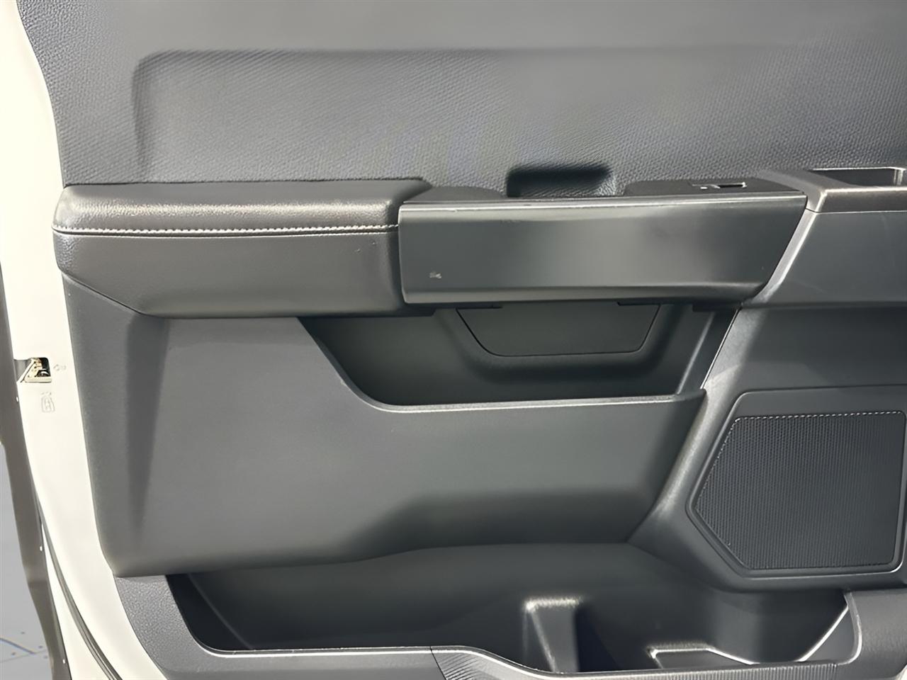 Ford F-150 XL SuperCrew 4WD 2023