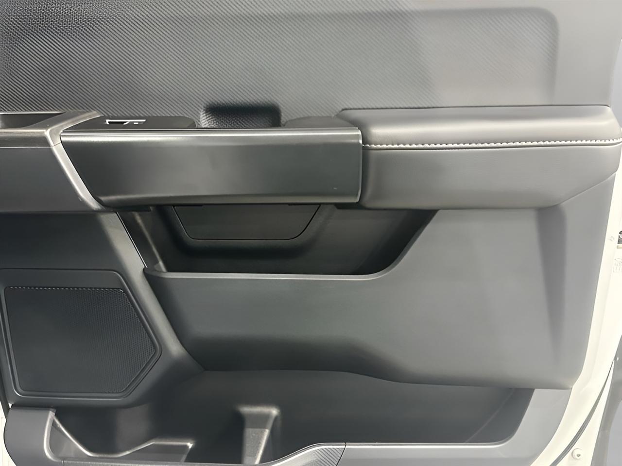 Ford F-150 XL SuperCrew 4WD 2023