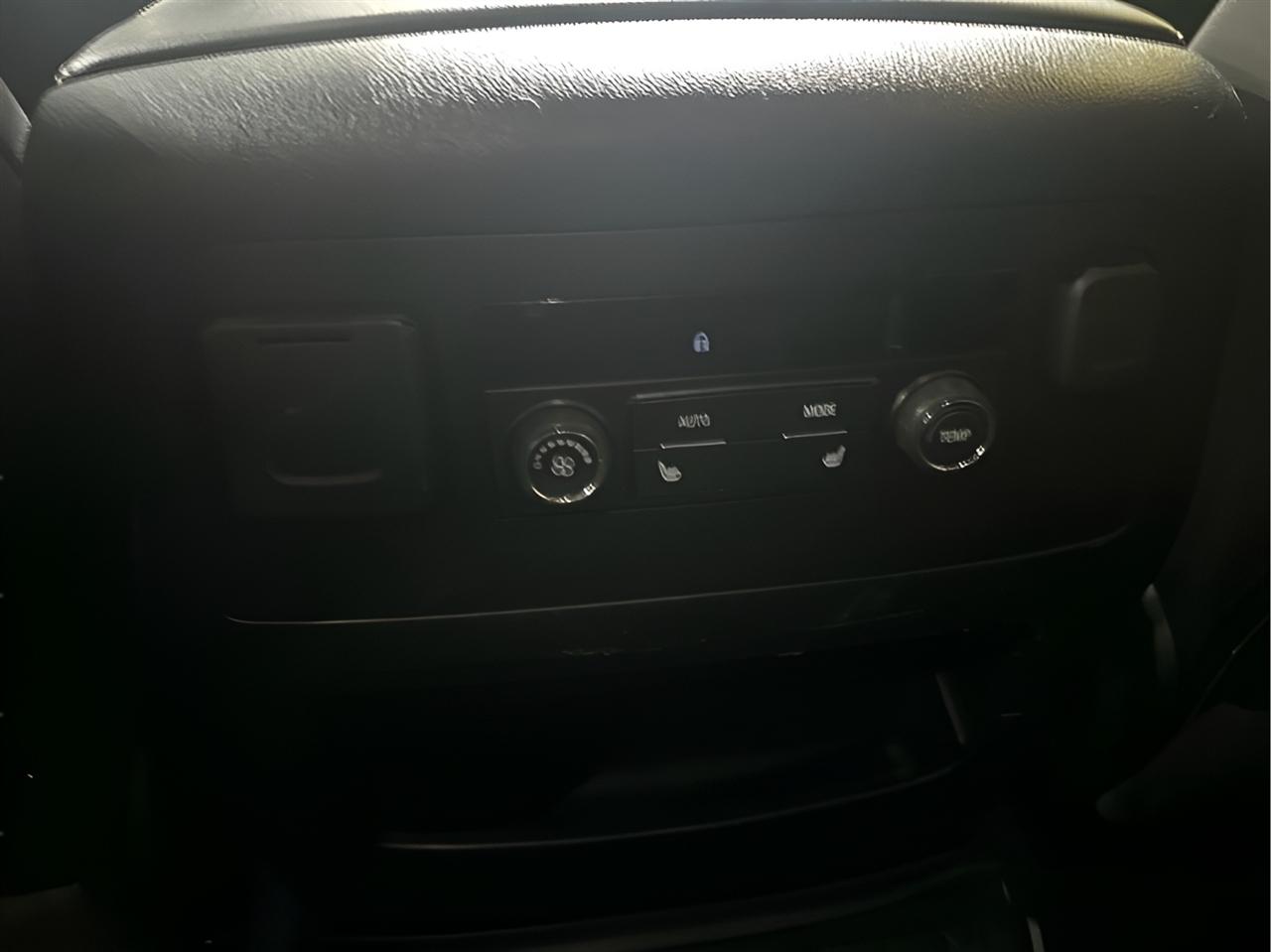Chevrolet Tahoe  2018