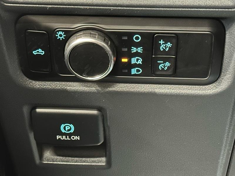 Ford F-150 Lariat SuperCrew 5.5-ft. Bed 4WD 2023