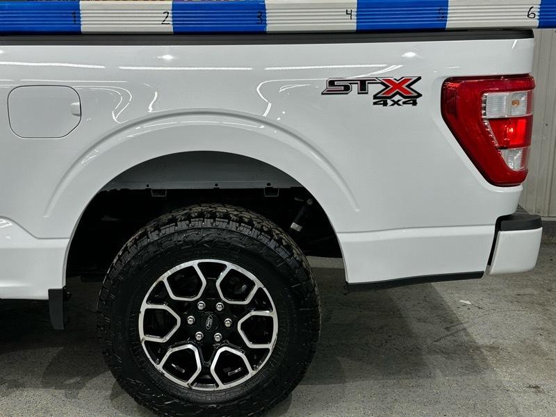 Ford F-150 Lariat SuperCrew 5.5-ft. Bed 4WD 2023