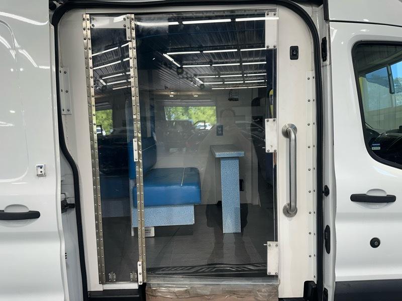 Ford Transit 350 Van High Roof w/Sliding Pass. 148-in. WB EL 2017