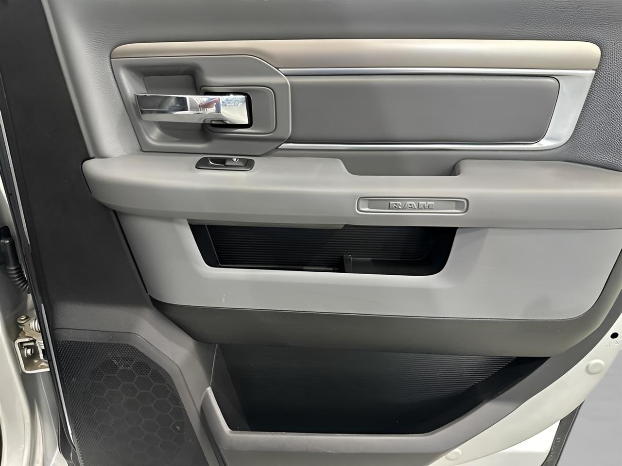 RAM 3500 SLT Crew Cab LWB 4WD 2018