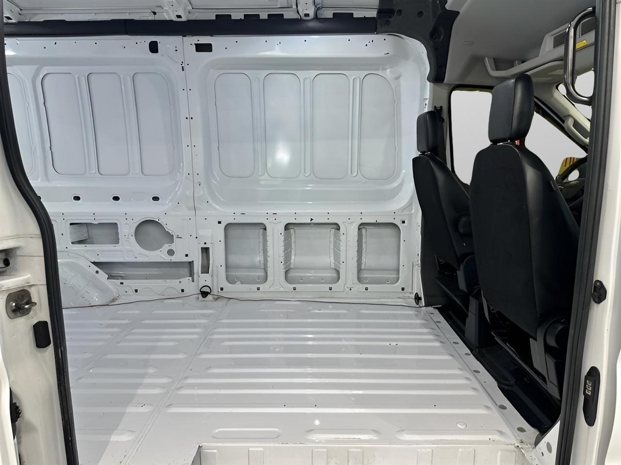 Ford Transit 250 Van Med. Roof w/Sliding Pass. 148-in. WB 2020