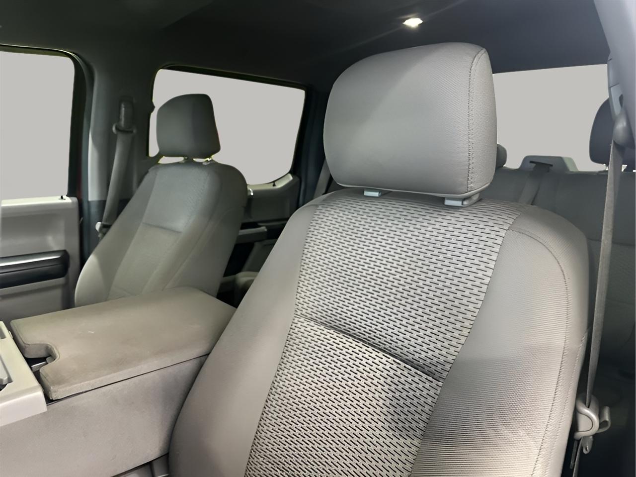 Ford F-150 4WD SuperCrew 139" XLT 2015