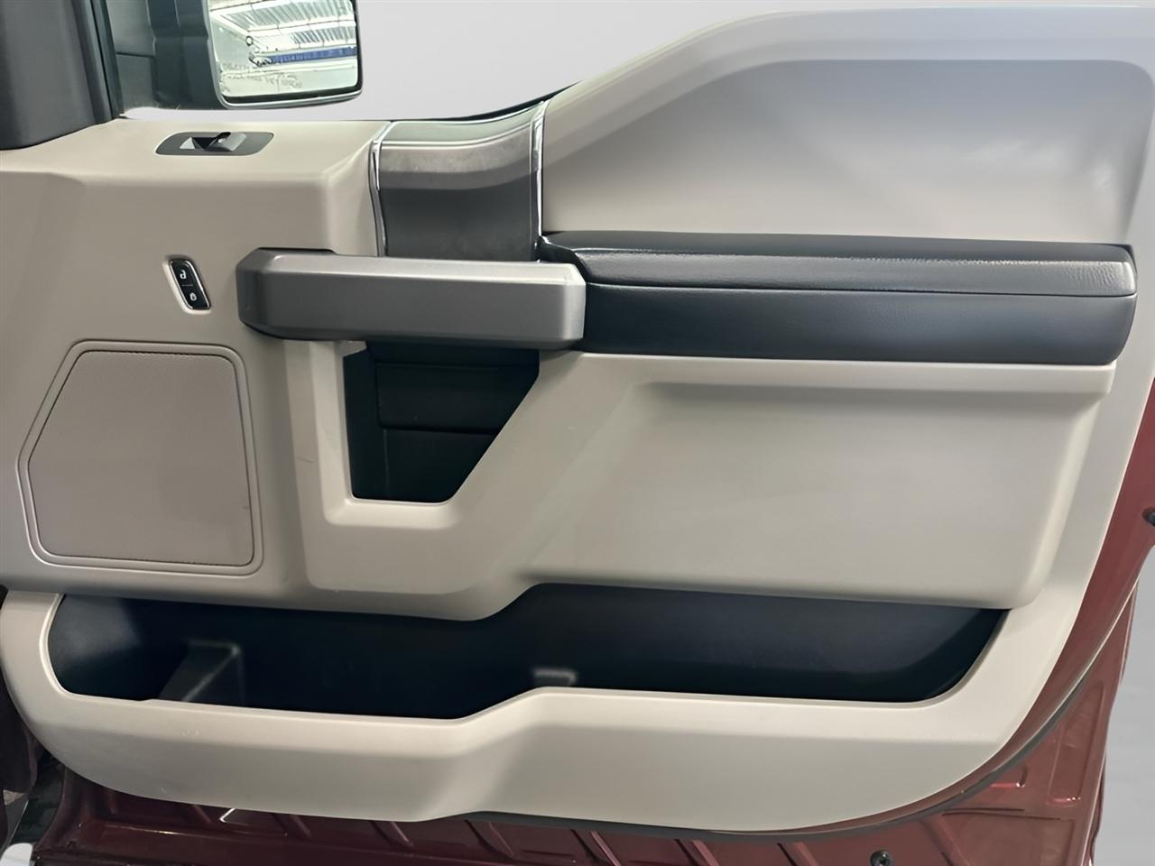 Ford F-150 4WD SuperCrew 139" XLT 2015