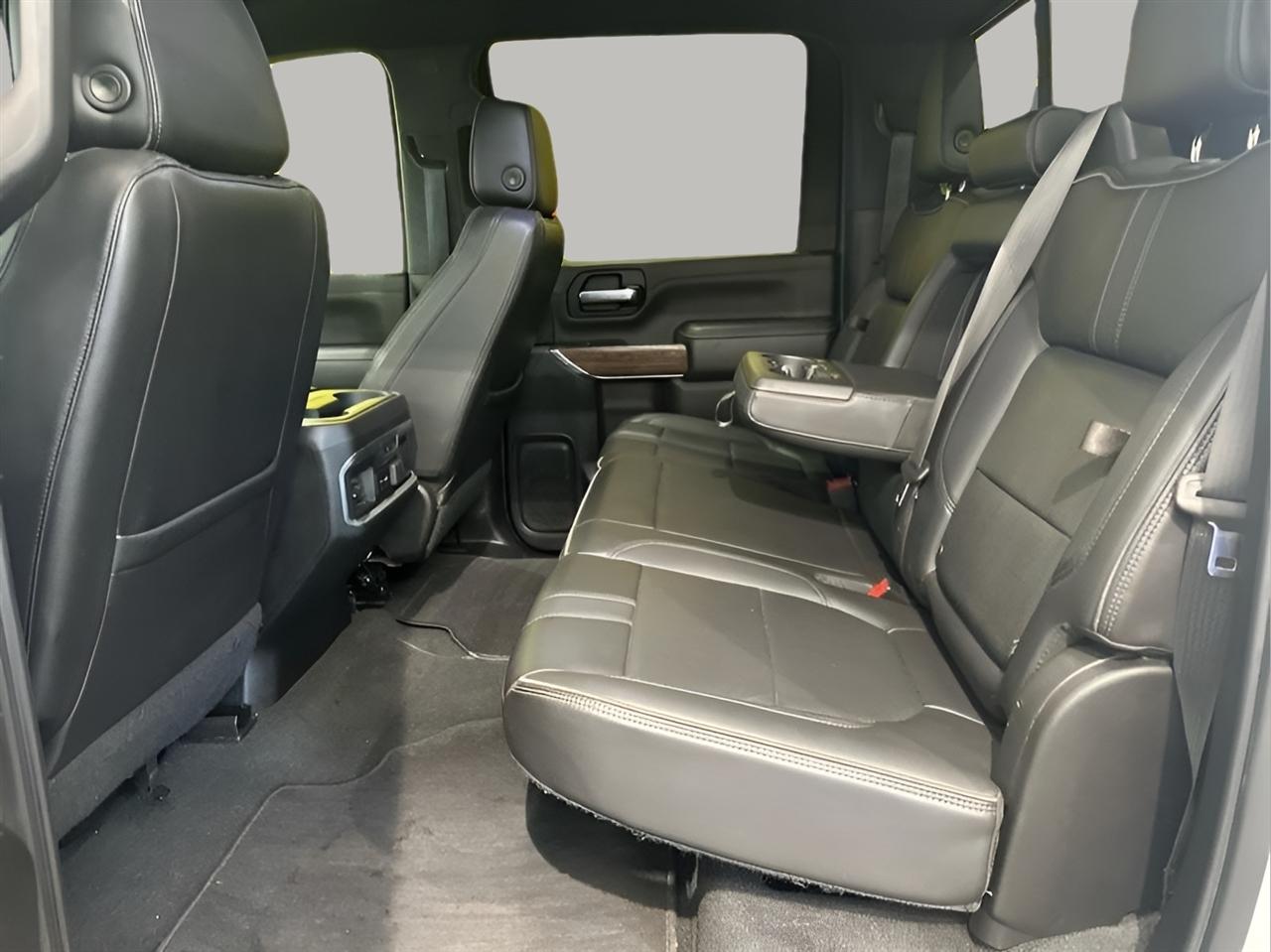 Chevrolet Silverado 2500HD High Country Crew Cab Short Box 4WD 2021