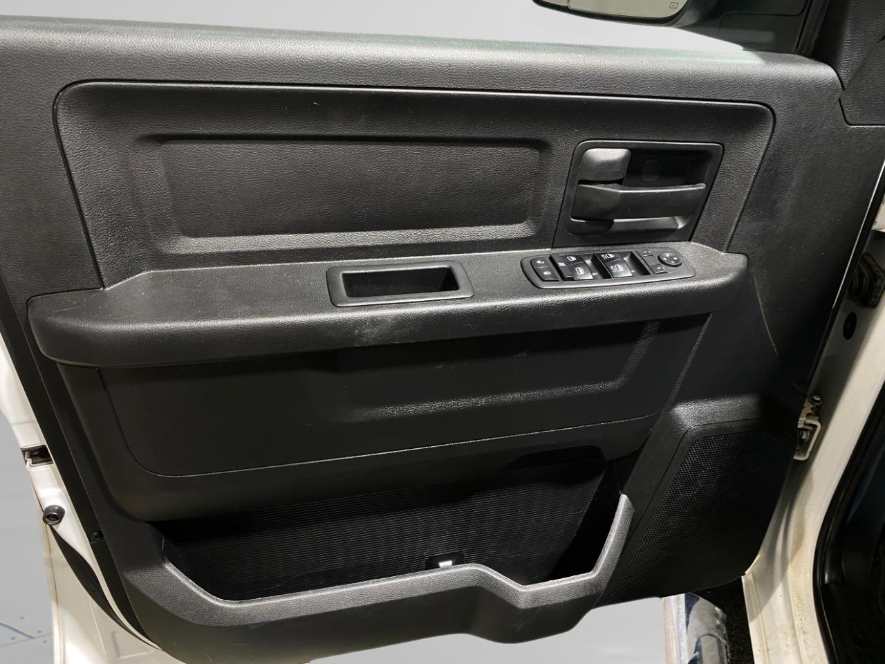 RAM 2500 4WD Crew Cab 149" Tradesman 2017