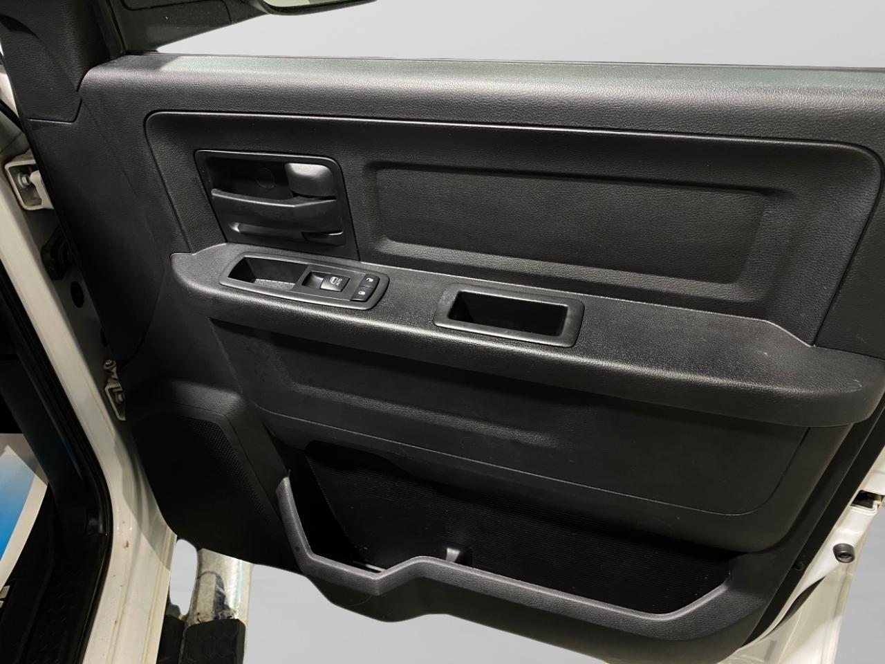 RAM 2500 4WD Crew Cab 149" Tradesman 2017
