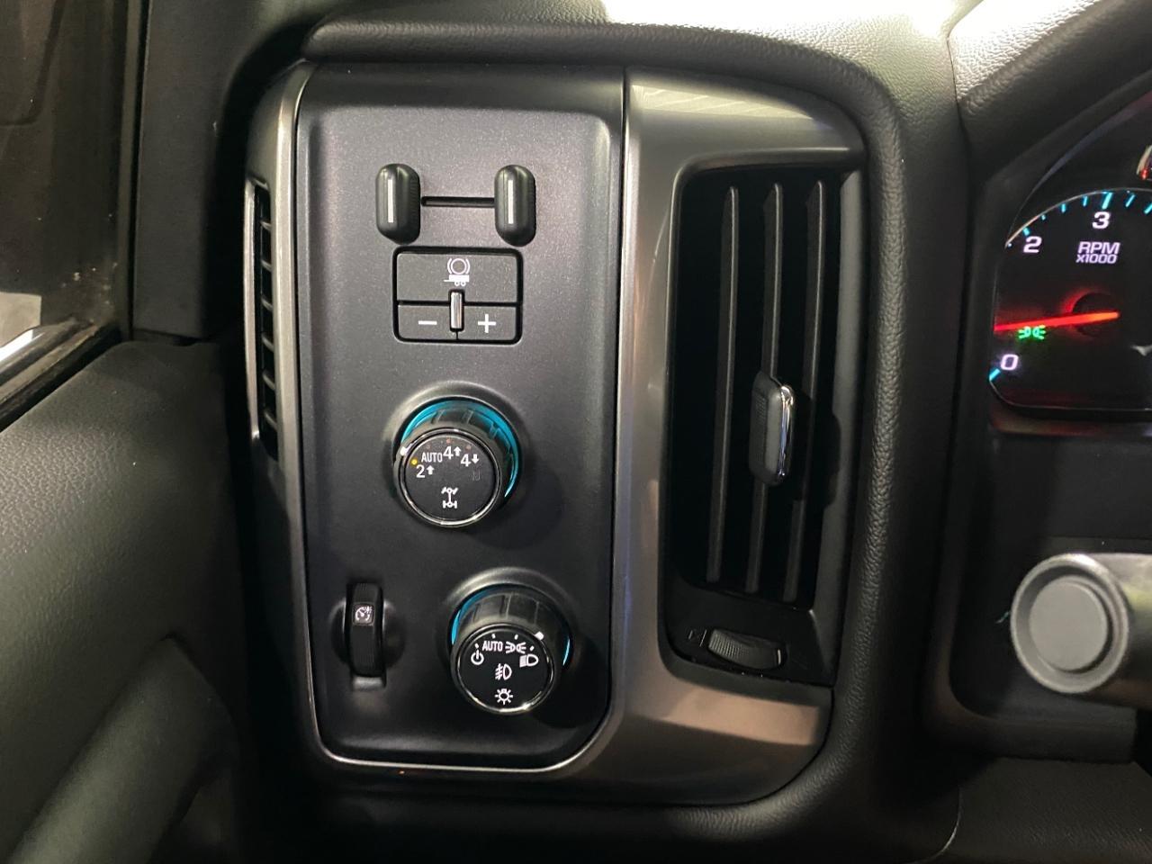 Chevrolet Silverado 1500 LT Crew Cab 4WD 2018