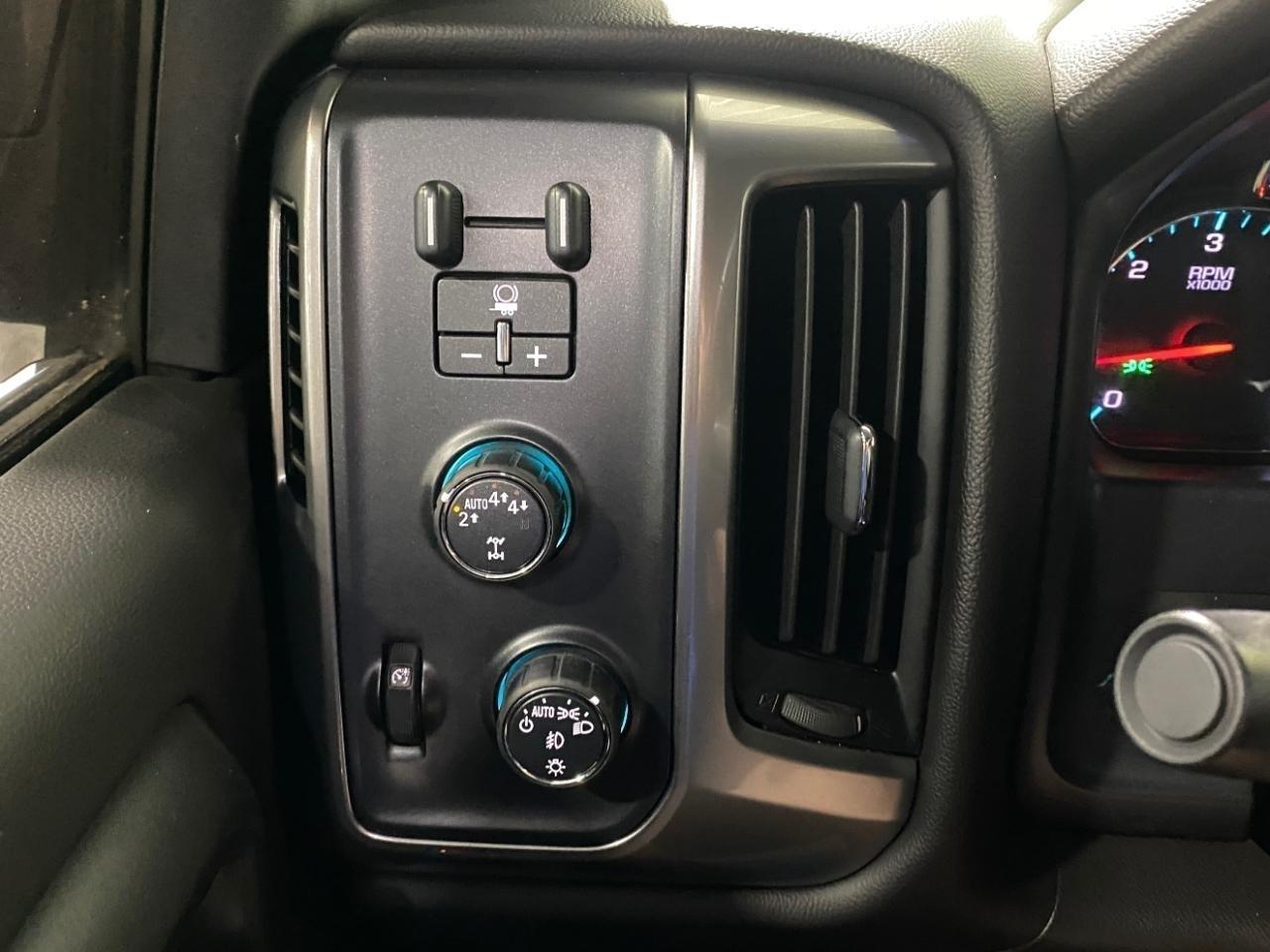 Chevrolet Silverado 1500 LT Crew Cab 4WD 2018