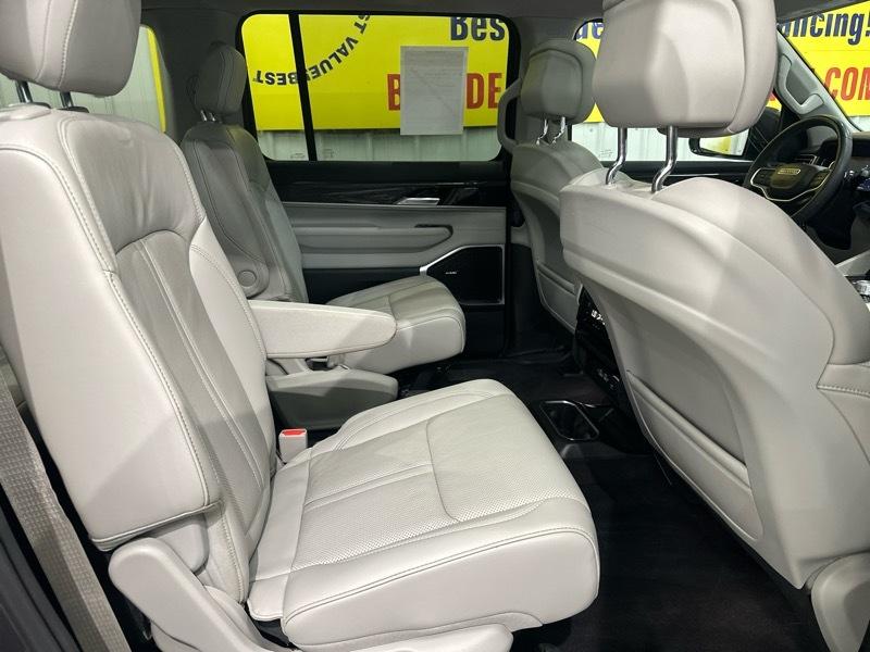 Jeep Wagoneer Series II 4WD 2022