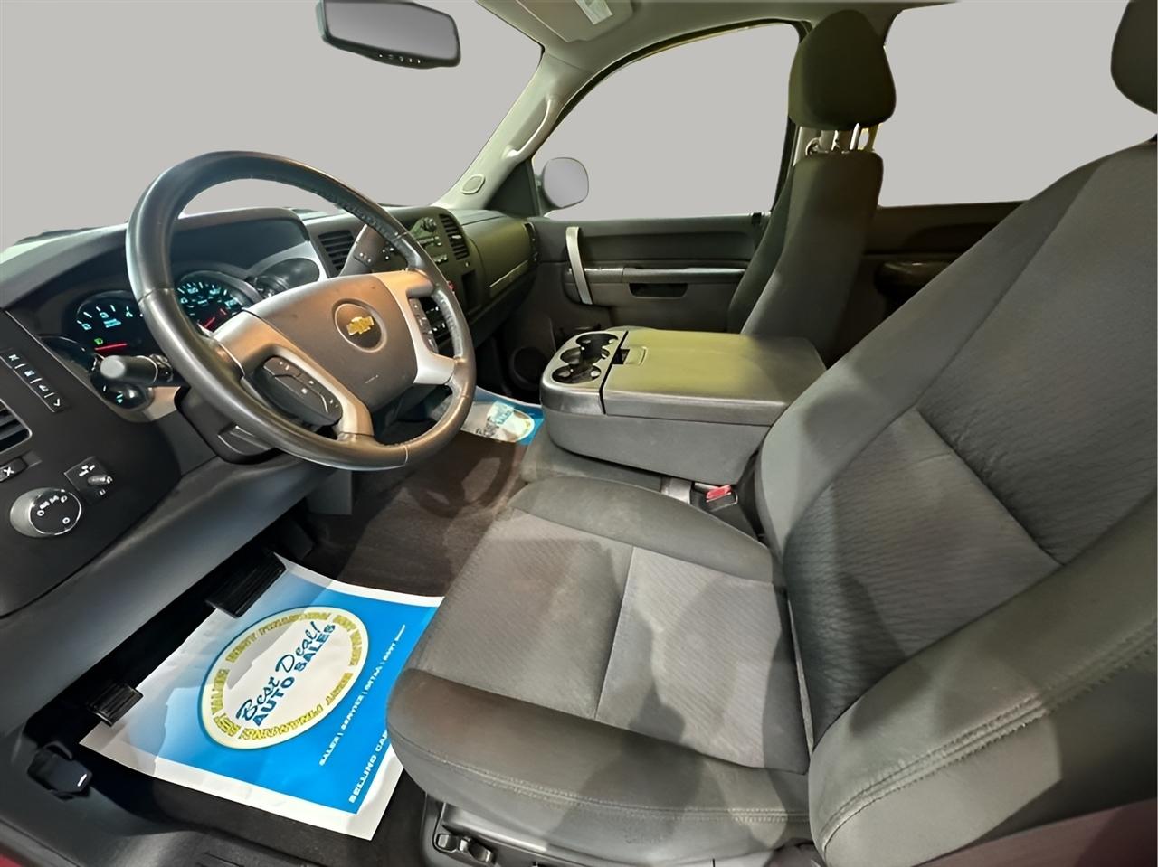 Chevrolet Silverado 1500 LT Crew Cab 4WD 2013