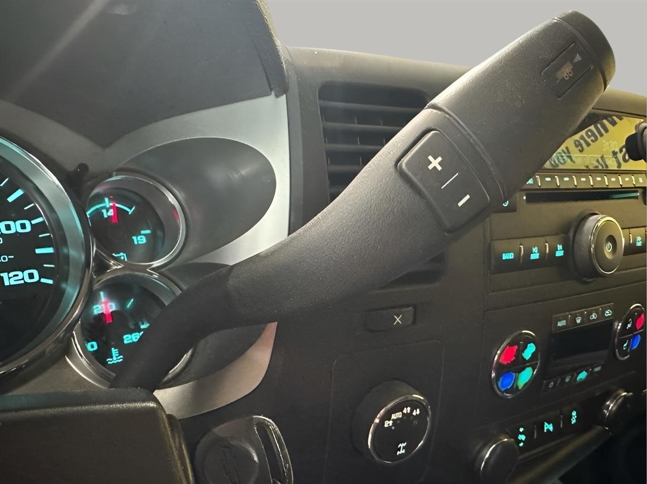 Chevrolet Silverado 1500 LT Crew Cab 4WD 2013