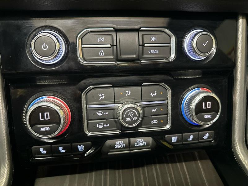GMC Yukon Denali 4WD 2022