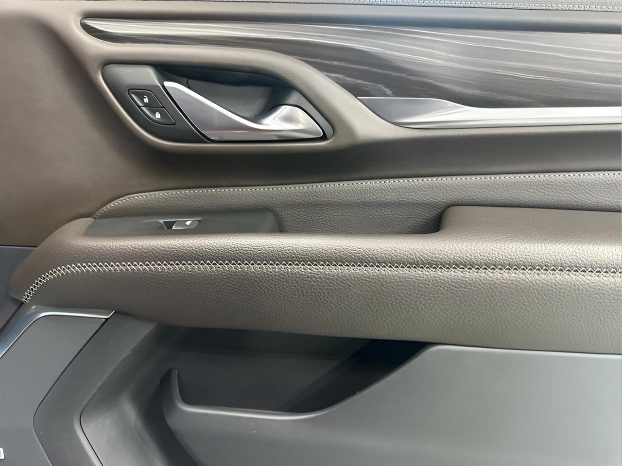GMC Yukon Denali 4WD 2022