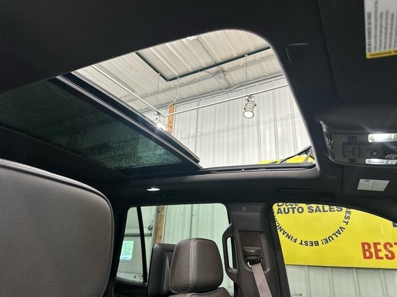 GMC Yukon Denali 4WD 2022