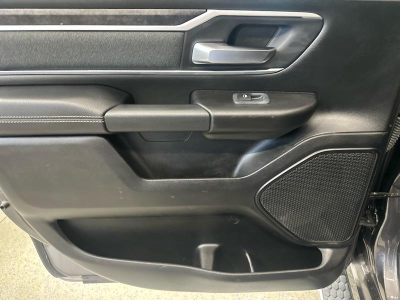 RAM 1500 Big Horn Crew Cab SWB 4WD 2023