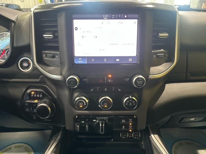 RAM 1500 Big Horn Crew Cab SWB 4WD 2023