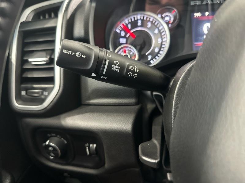 RAM 1500 Big Horn Crew Cab SWB 4WD 2023