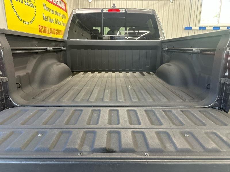RAM 1500 Big Horn Crew Cab SWB 4WD 2023
