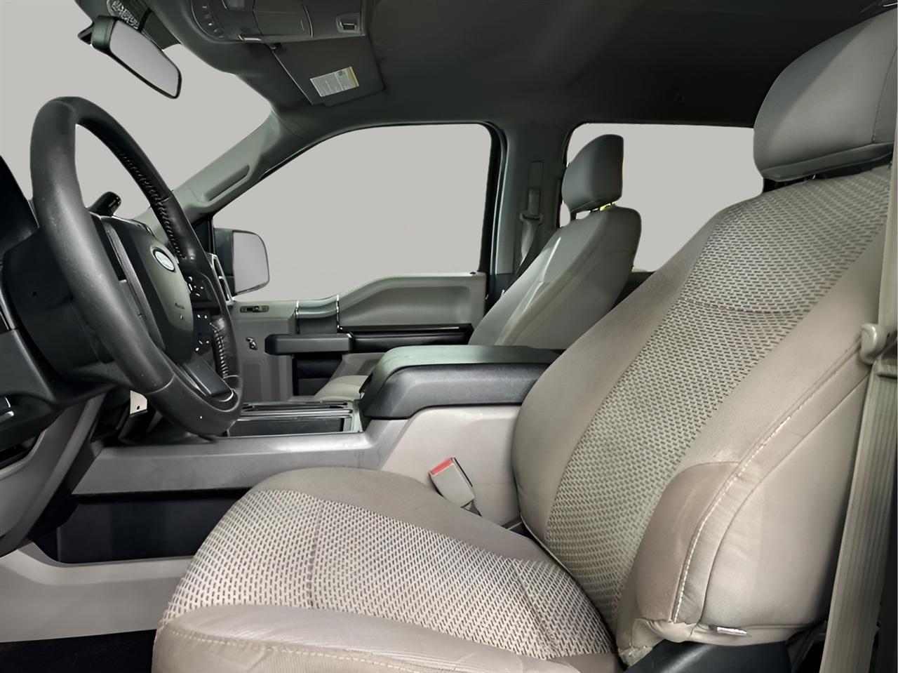 Ford F-150 XLT SuperCrew Short Bed 4WD 2015