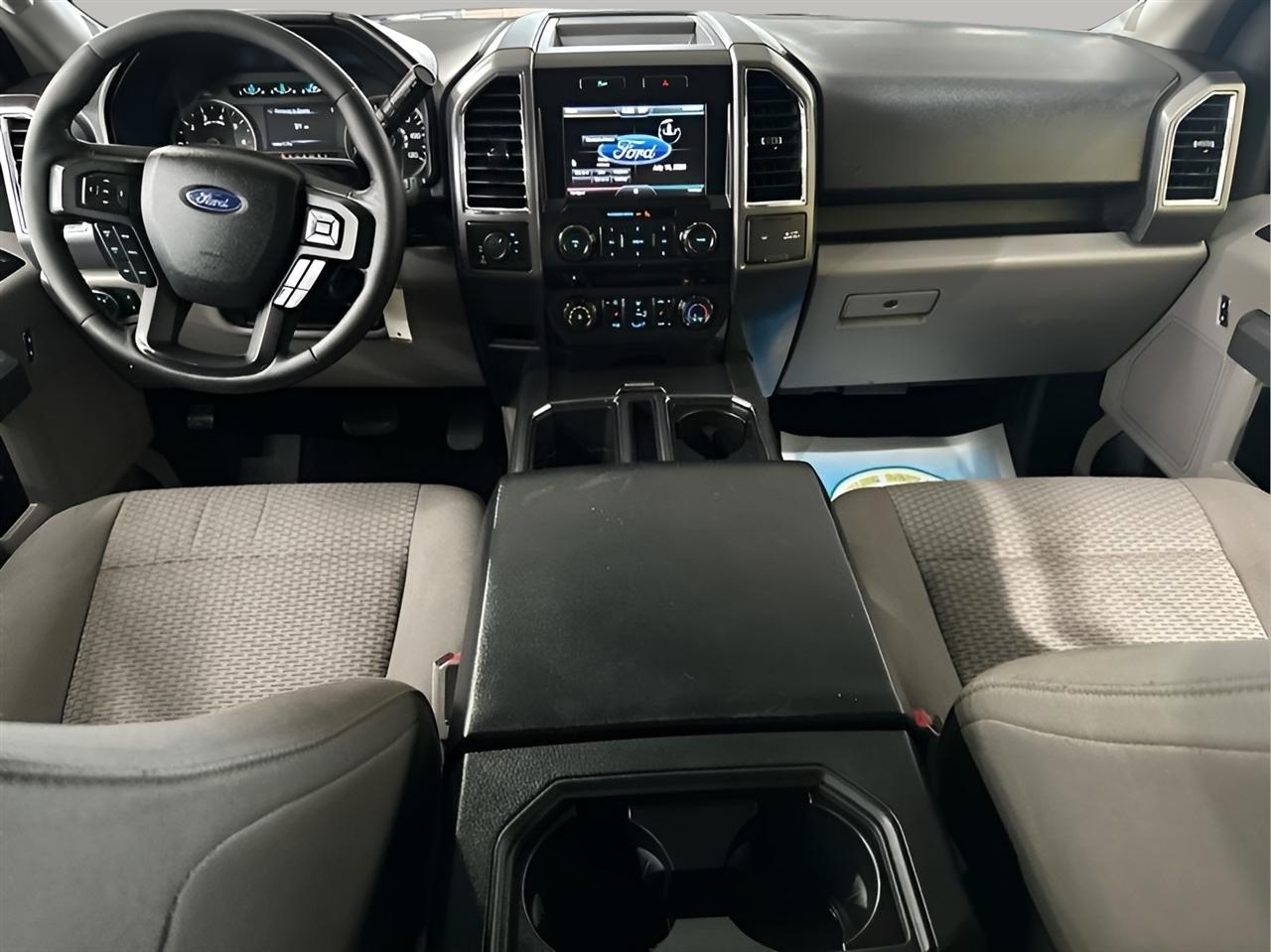 Ford F-150 XLT SuperCrew Short Bed 4WD 2015