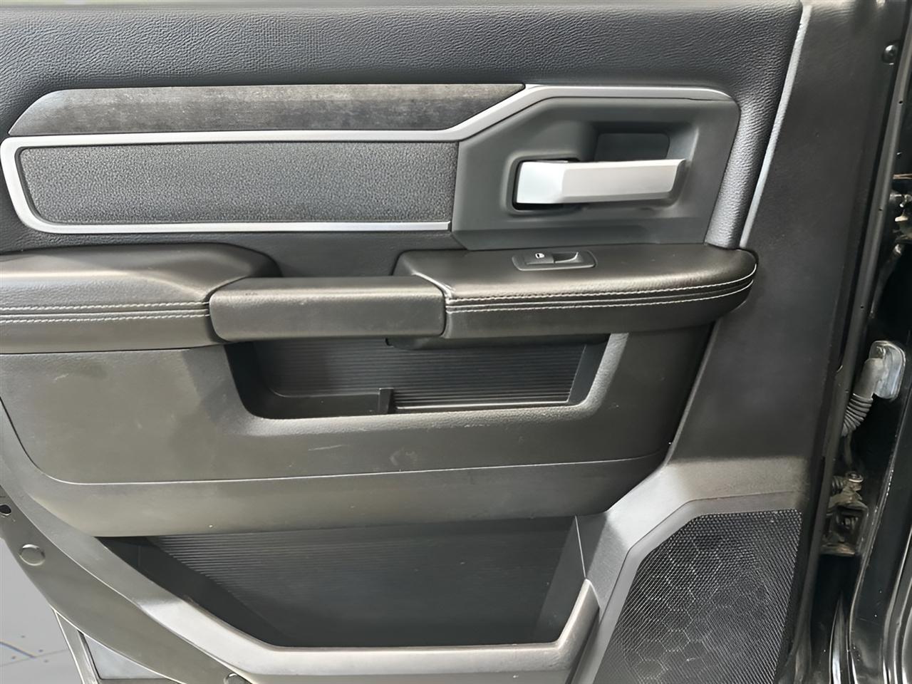 RAM 2500 Tradesman Crew Cab SWB 4WD 2019