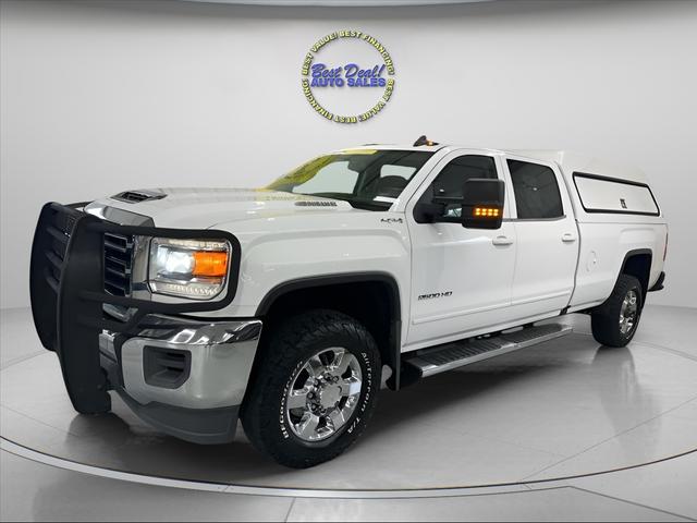 White 2018 GMC Sierra 2500HD Pickup Truck Four-Wheel Drive Automatic