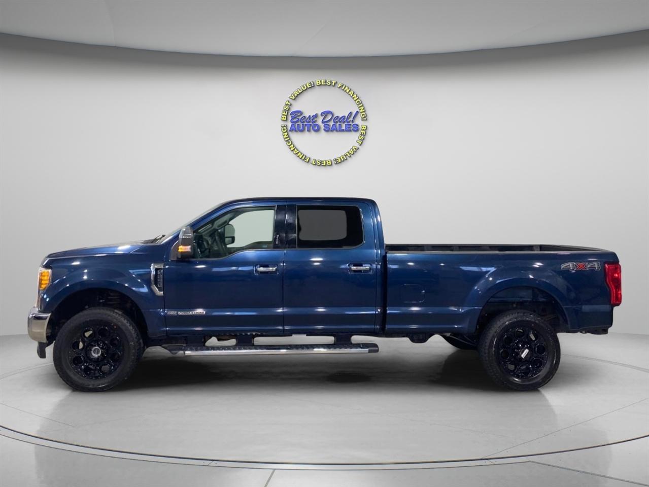 Ford F-250 SD XLT Crew Cab Long Bed 4WD 2017