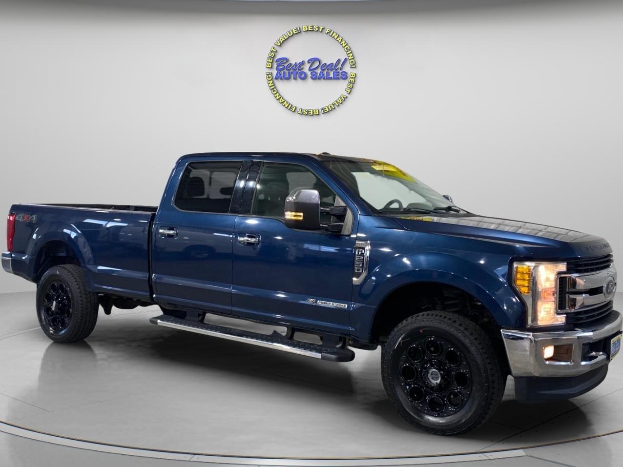 Ford F-250 SD XLT Crew Cab Long Bed 4WD 2017