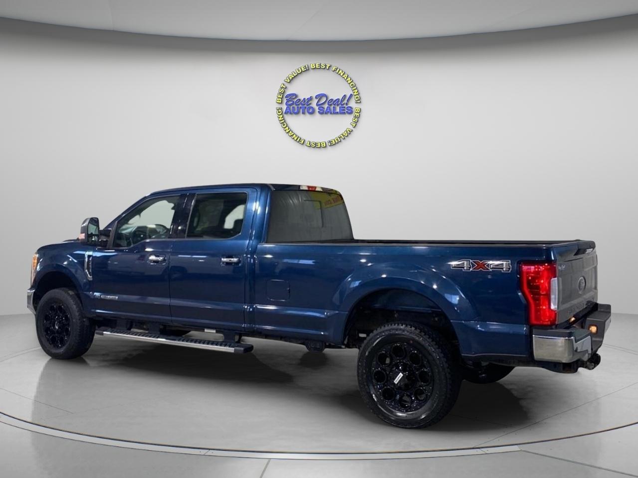 Ford F-250 SD XLT Crew Cab Long Bed 4WD 2017