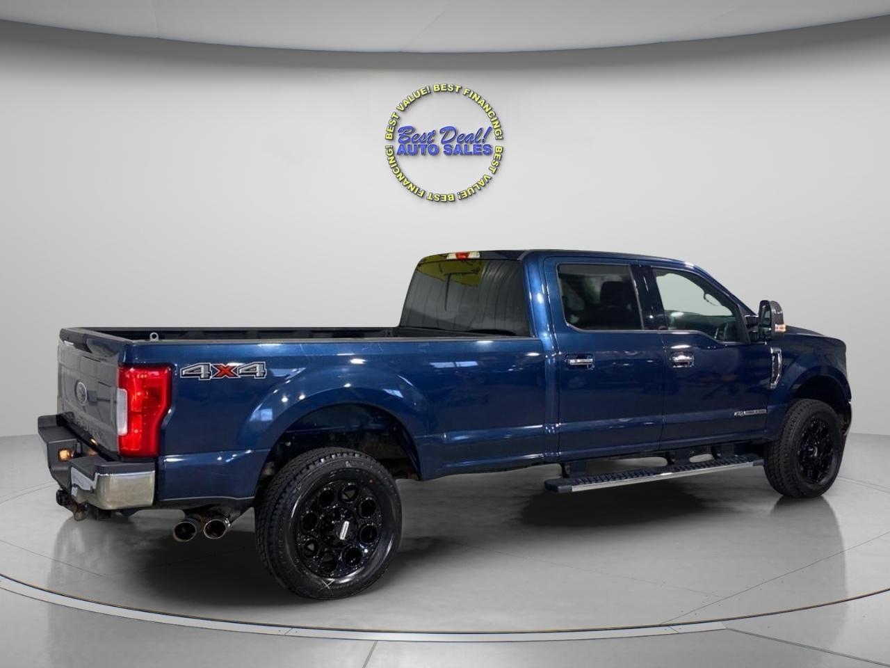 Ford F-250 SD XLT Crew Cab Long Bed 4WD 2017