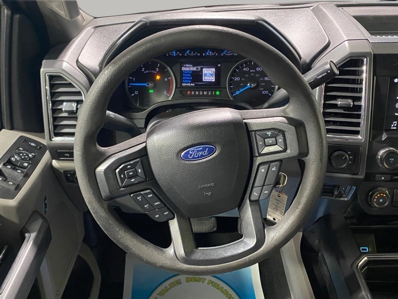 Ford F-250 SD XLT Crew Cab Long Bed 4WD 2017
